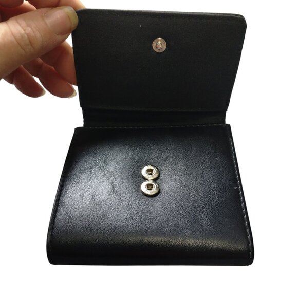 Villager Liz Claiborne Faux Leather Trifold Wallet Black Flower Accent - Picture 2 of 5